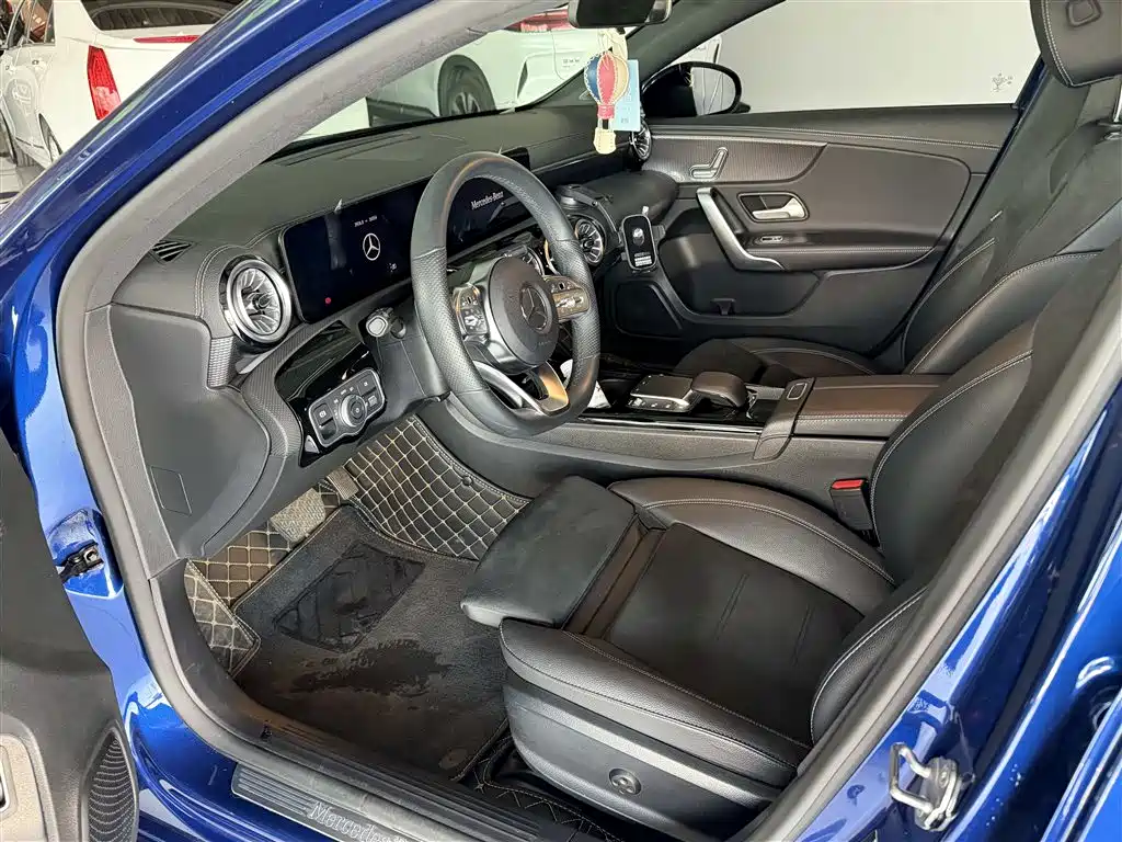 Mercedes-Benz A-Class — миниатюра 5