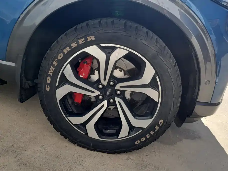 Ford Explorer — миниатюра 6