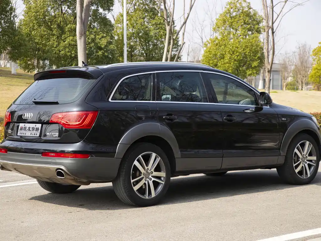 Audi Q7 — миниатюра 6