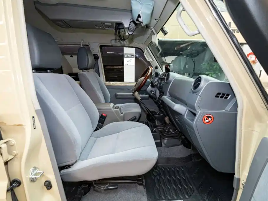 Toyota Land Cruiser — миниатюра 8
