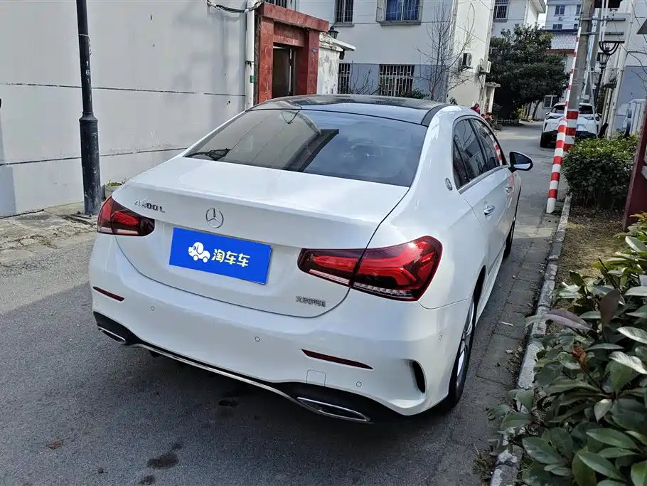 MERCEDES-BENZ A CLASS