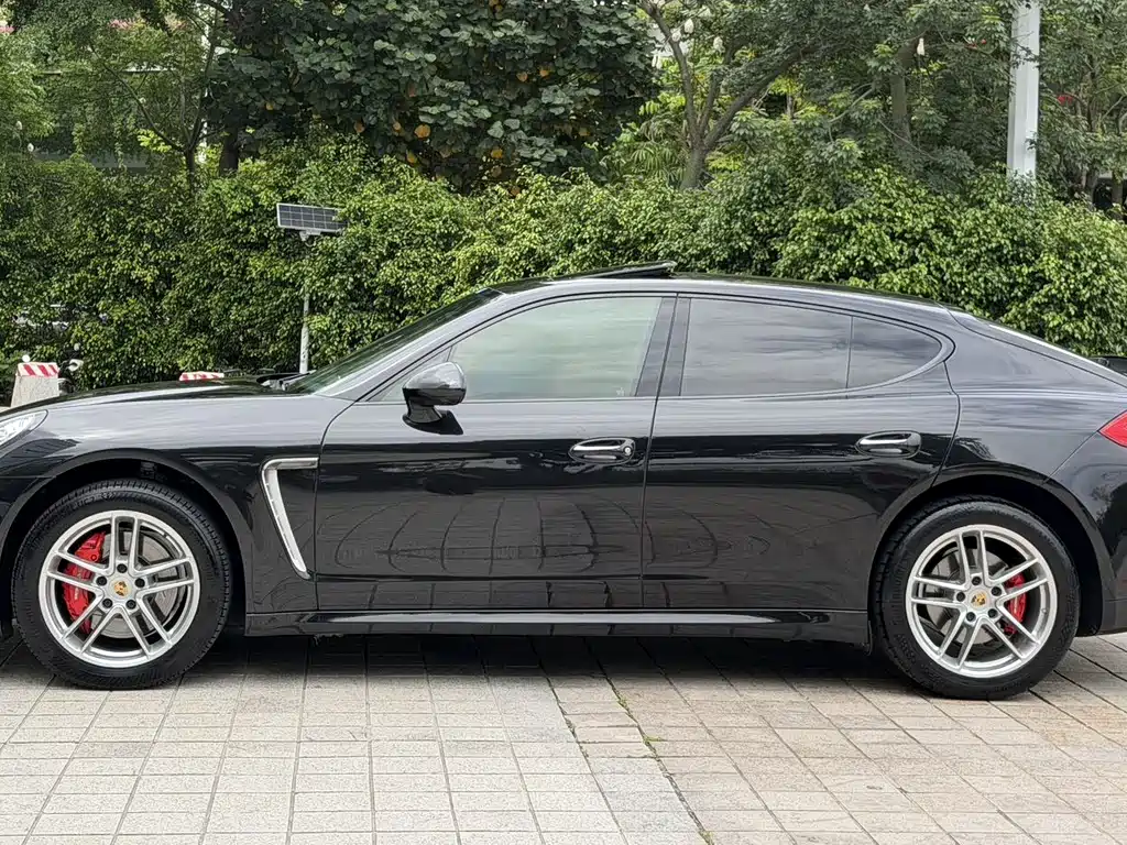 Porsche Panamera 2014 Panamera 4 3.0T