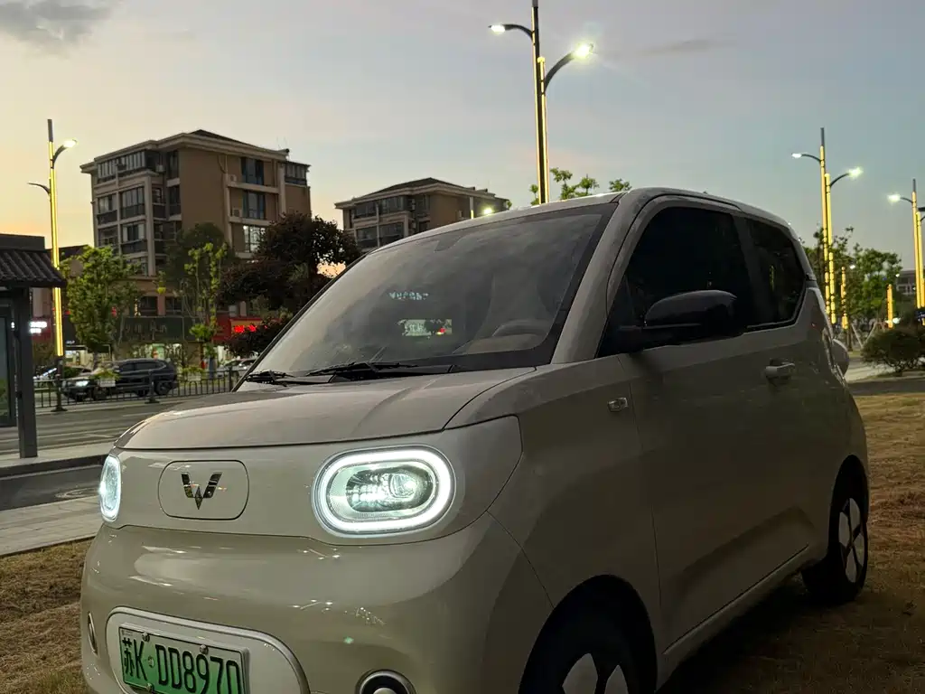 Wuling MINIEV