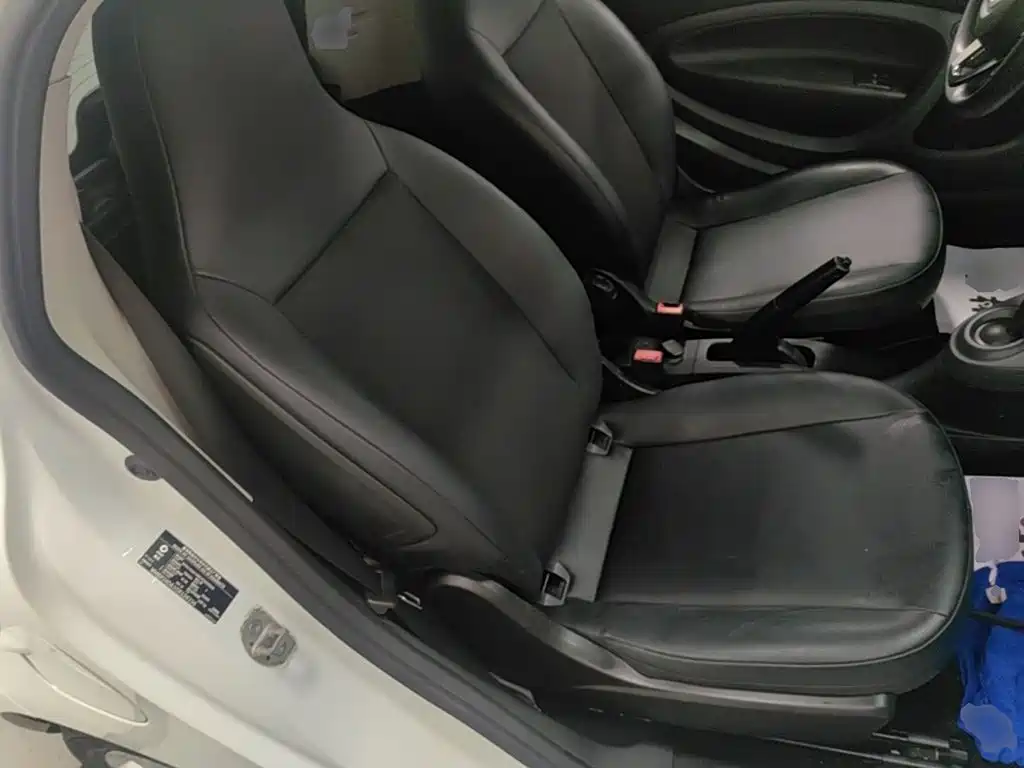 smart Smart Fortwo — миниатюра 25