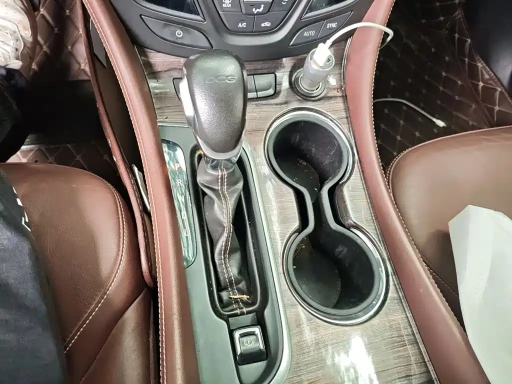Buick Envision Plus — миниатюра 7