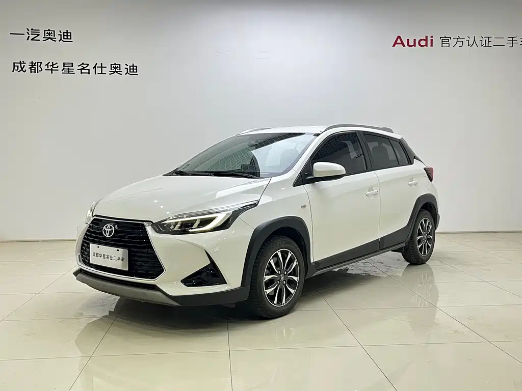 Toyota Yaris L 2023