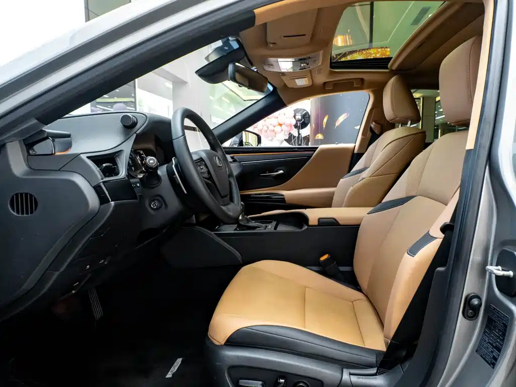 Lexus ES — миниатюра 28