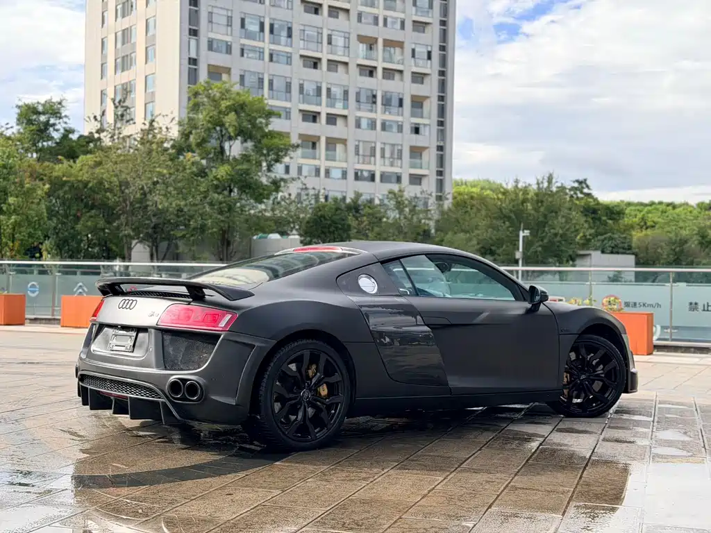 Audi R8 — миниатюра 6