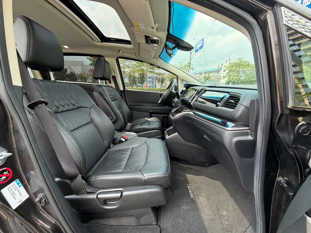 Honda Elysion — миниатюра 9