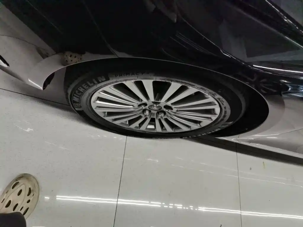 Ford Taurus — миниатюра 23