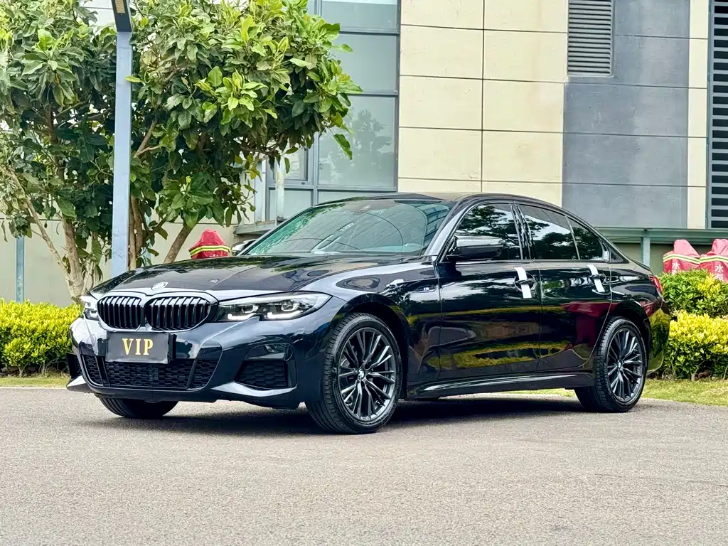 BMW 3 Series 2022
