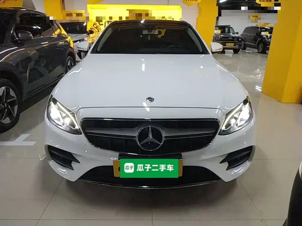 Mercedes-Benz E-Class — миниатюра 3