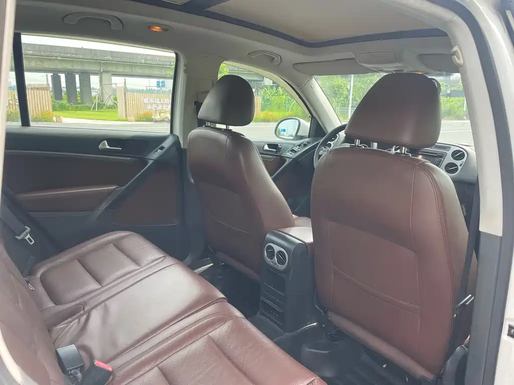 Volkswagen Tiguan — миниатюра 25