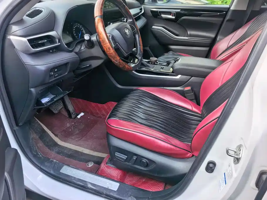 Toyota Highlander — миниатюра 8