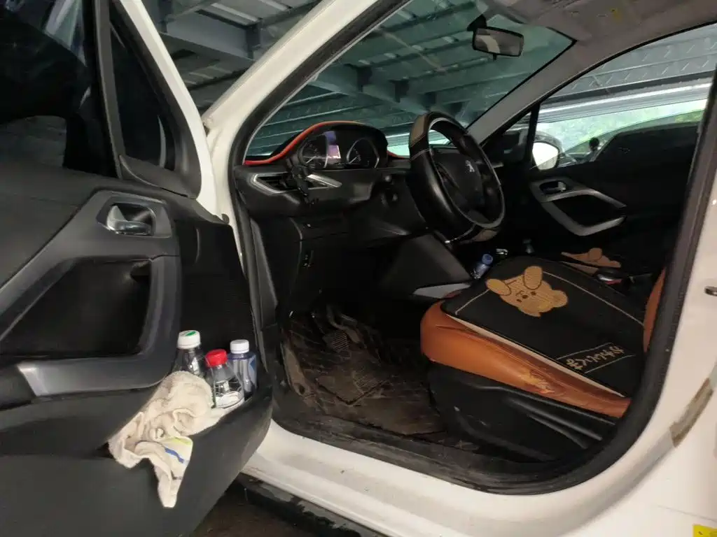 Peugeot 2008 — миниатюра 17