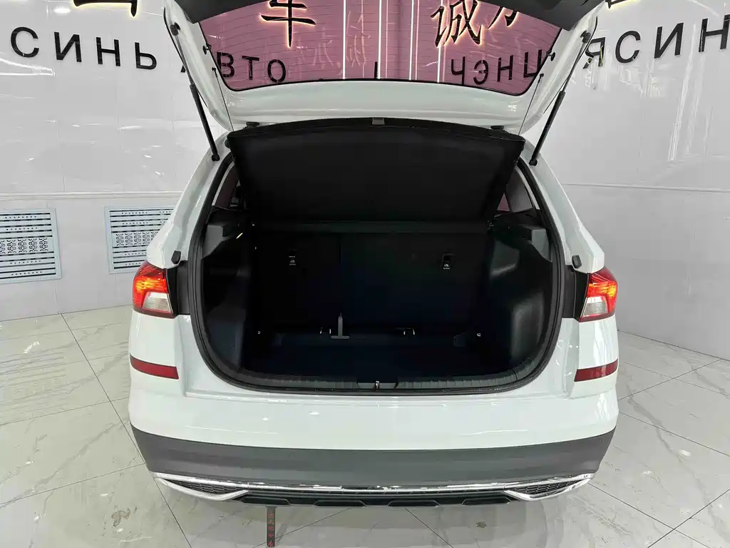Skoda Kamiq — миниатюра 17