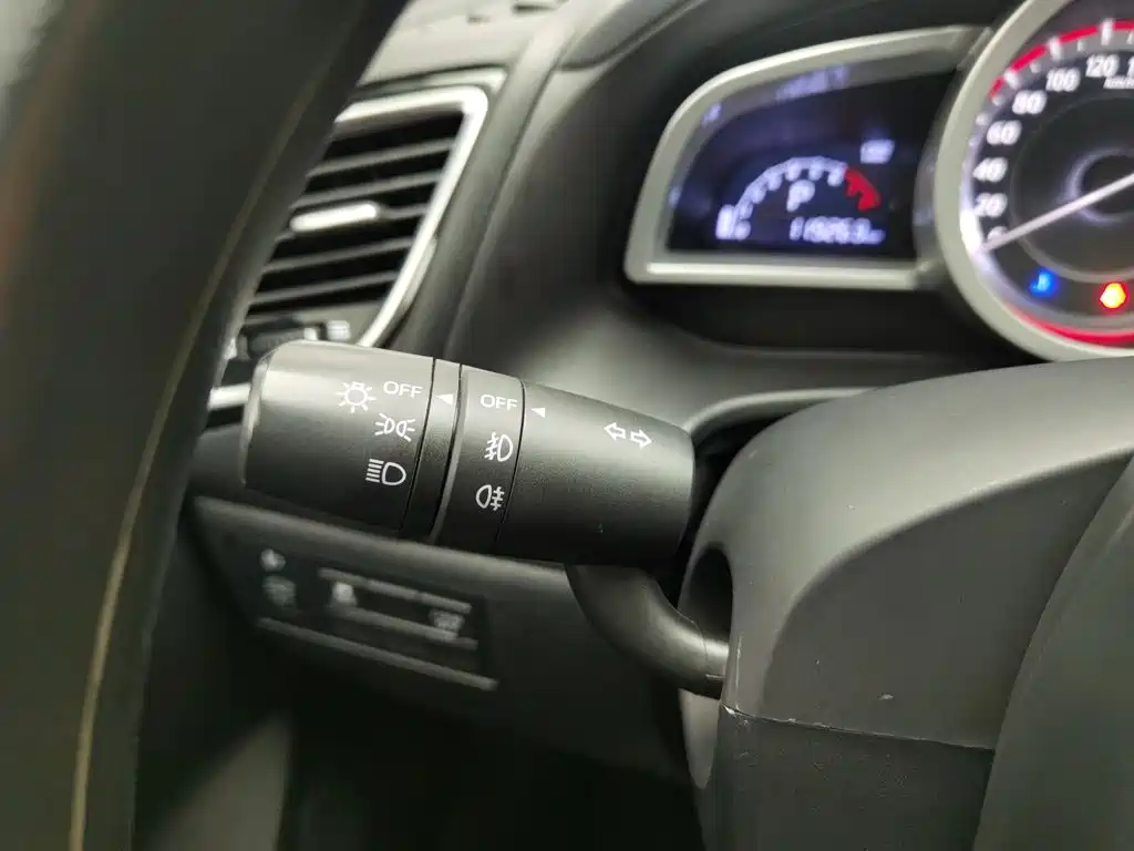 Mazda 3 Axela — миниатюра 21