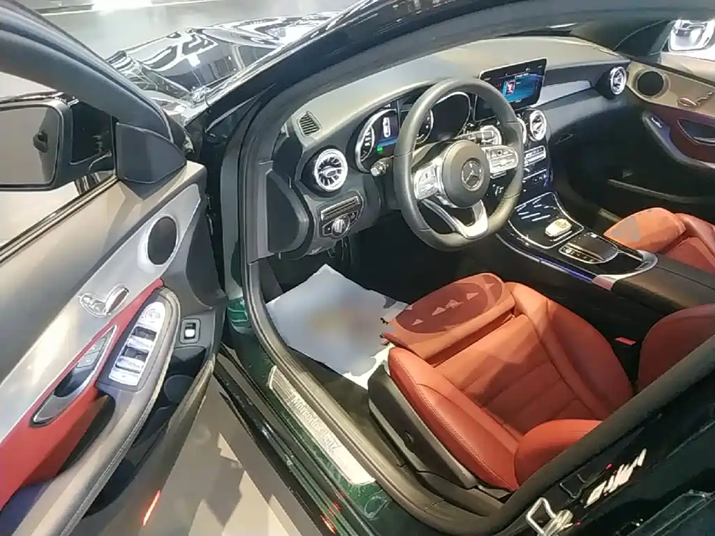Mercedes-Benz C-Class — миниатюра 16