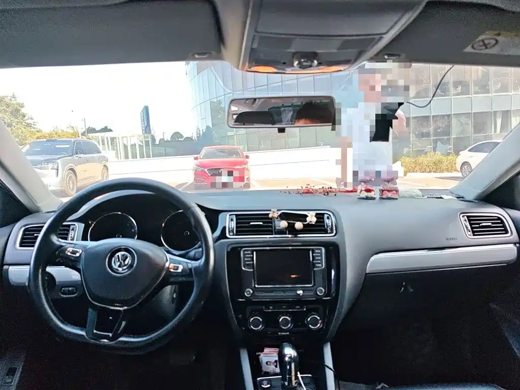 Volkswagen Sagitar — миниатюра 10