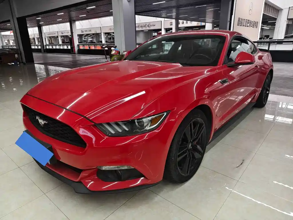 FORD MUSTANG