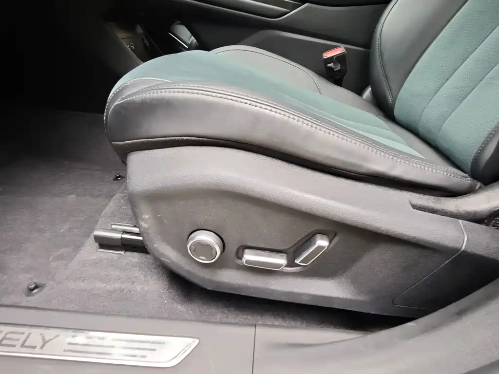 Geely Xingyue L — миниатюра 6
