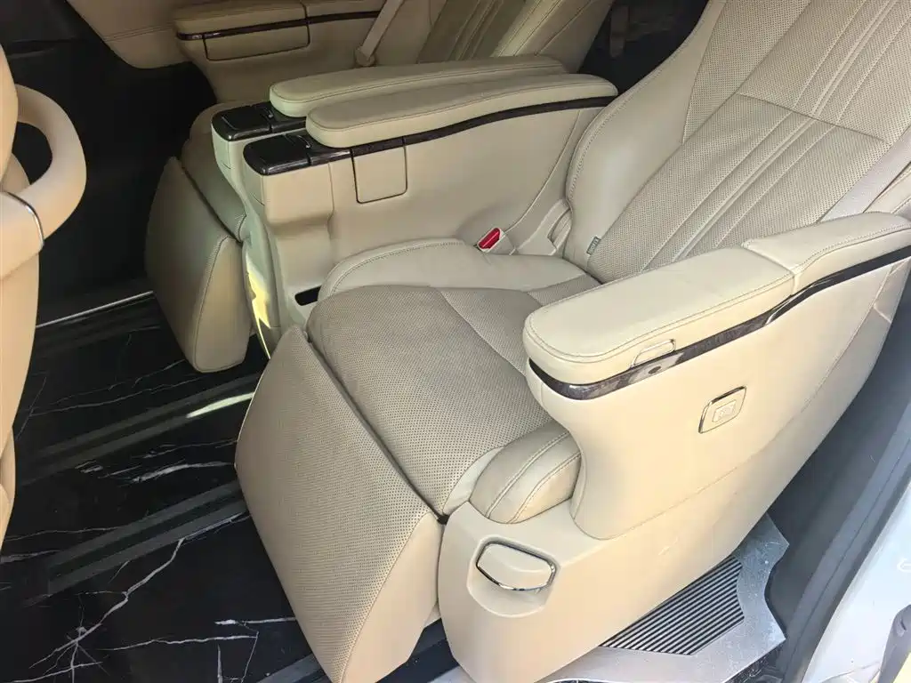 Toyota Alphard 2021 2.5L Luxury