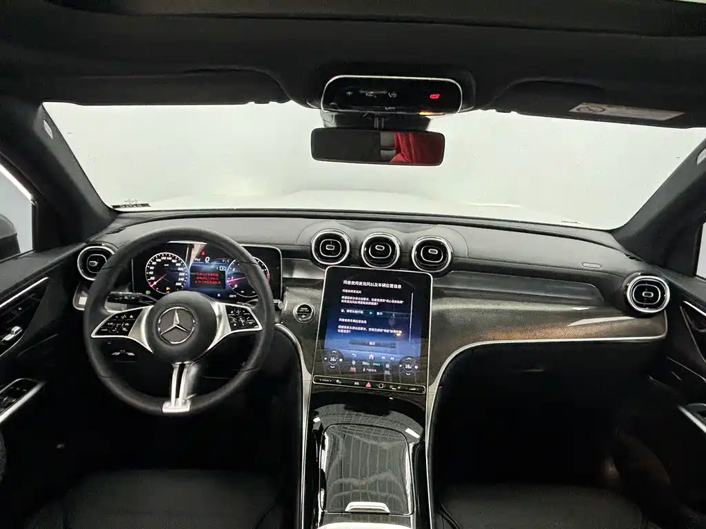 Mercedes-Benz GLC — миниатюра 11