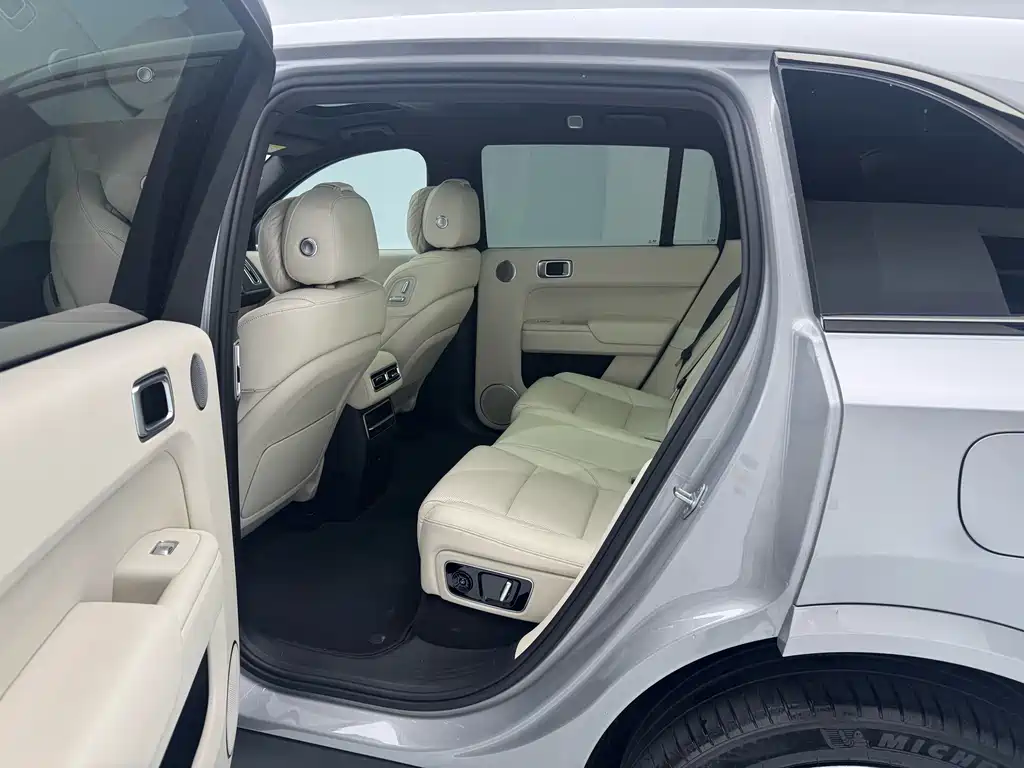 Li Auto Li L7 — миниатюра 8