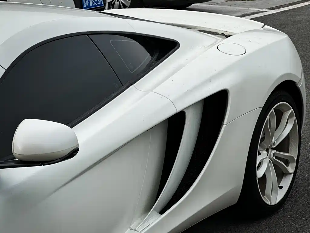 McLaren 12C 2013 3.8T COUPE