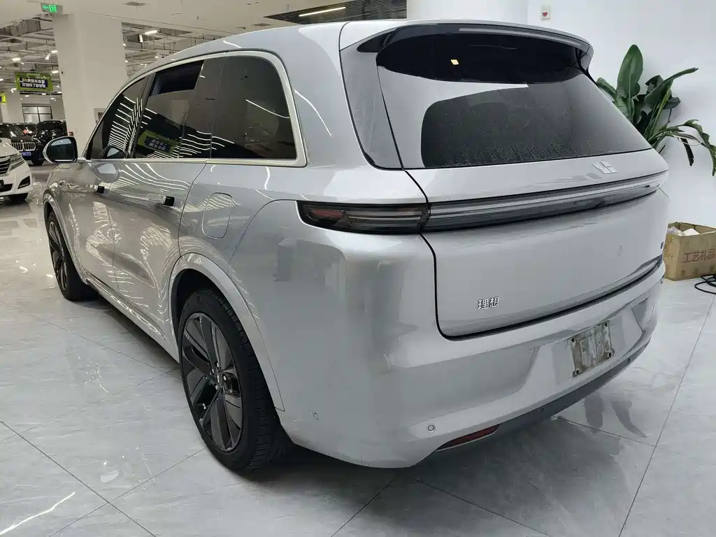 Li Auto Li L8 — миниатюра 5