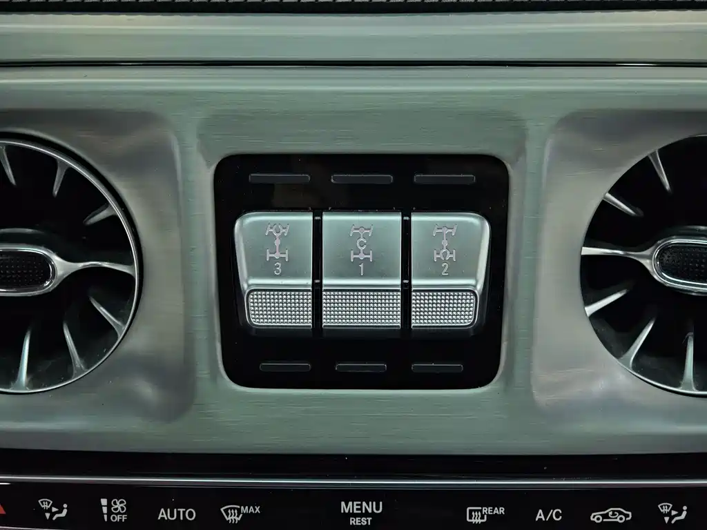 MERCEDES-BENZ G CLASS