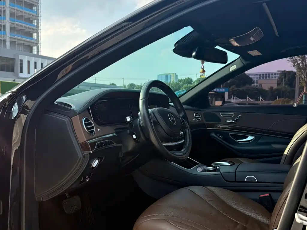Mercedes-Benz S-Class — миниатюра 4