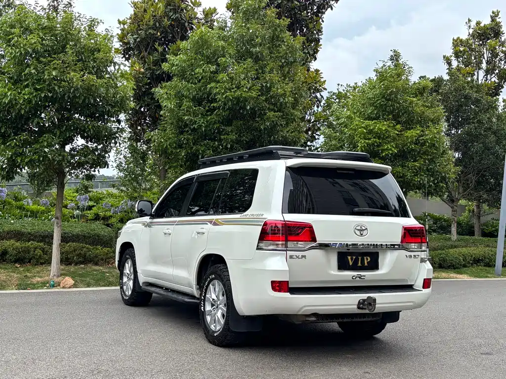 Toyota Land Cruiser 2018 5.7L