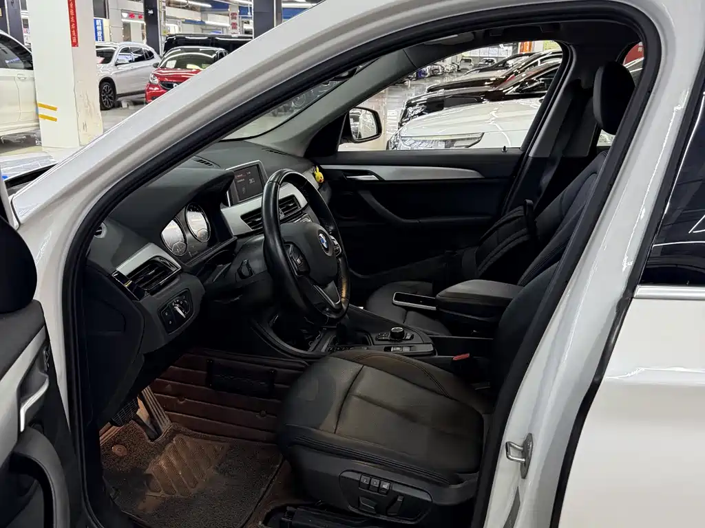 BMW X1 — миниатюра 6