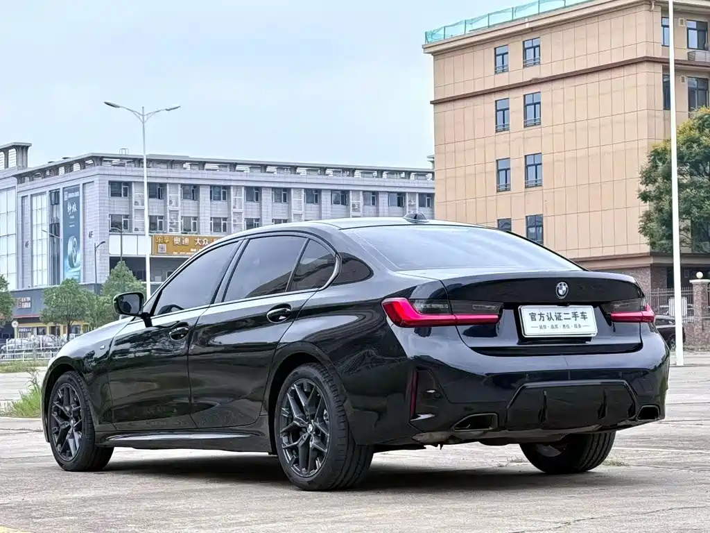 BMW 3 Series — миниатюра 7