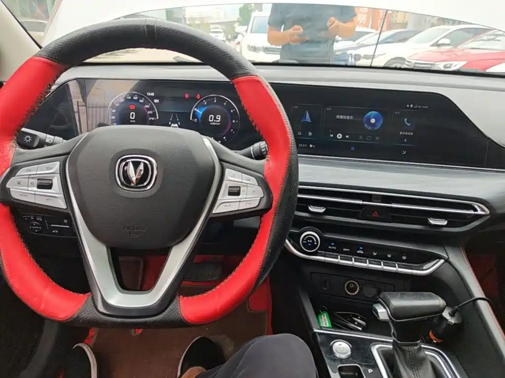 Changan Eado — миниатюра 10