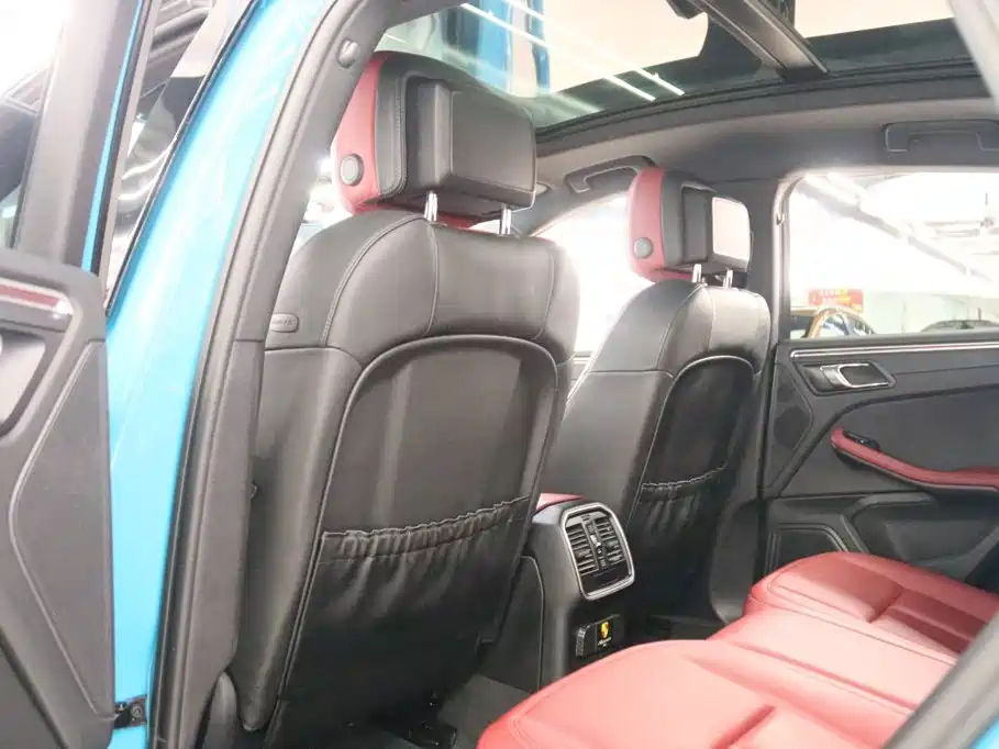 Porsche Macan — миниатюра 17