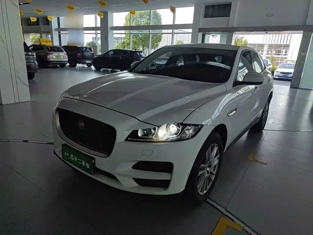 Jaguar F-PACE — миниатюра 2