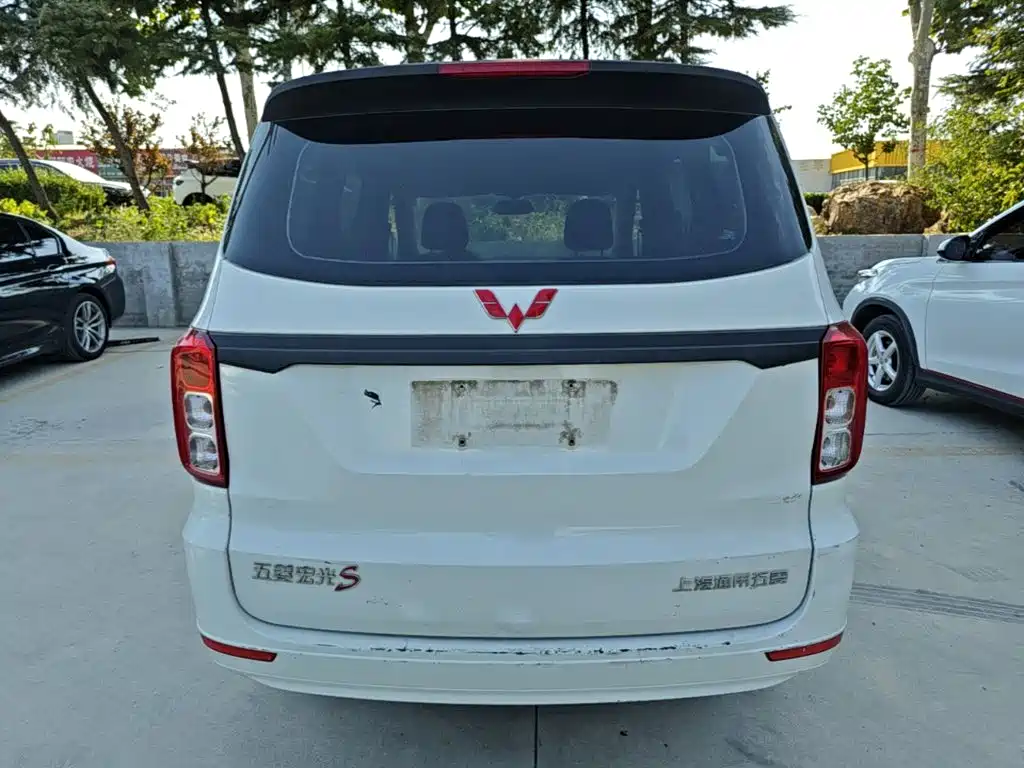 Wuling Hongguang — миниатюра 6