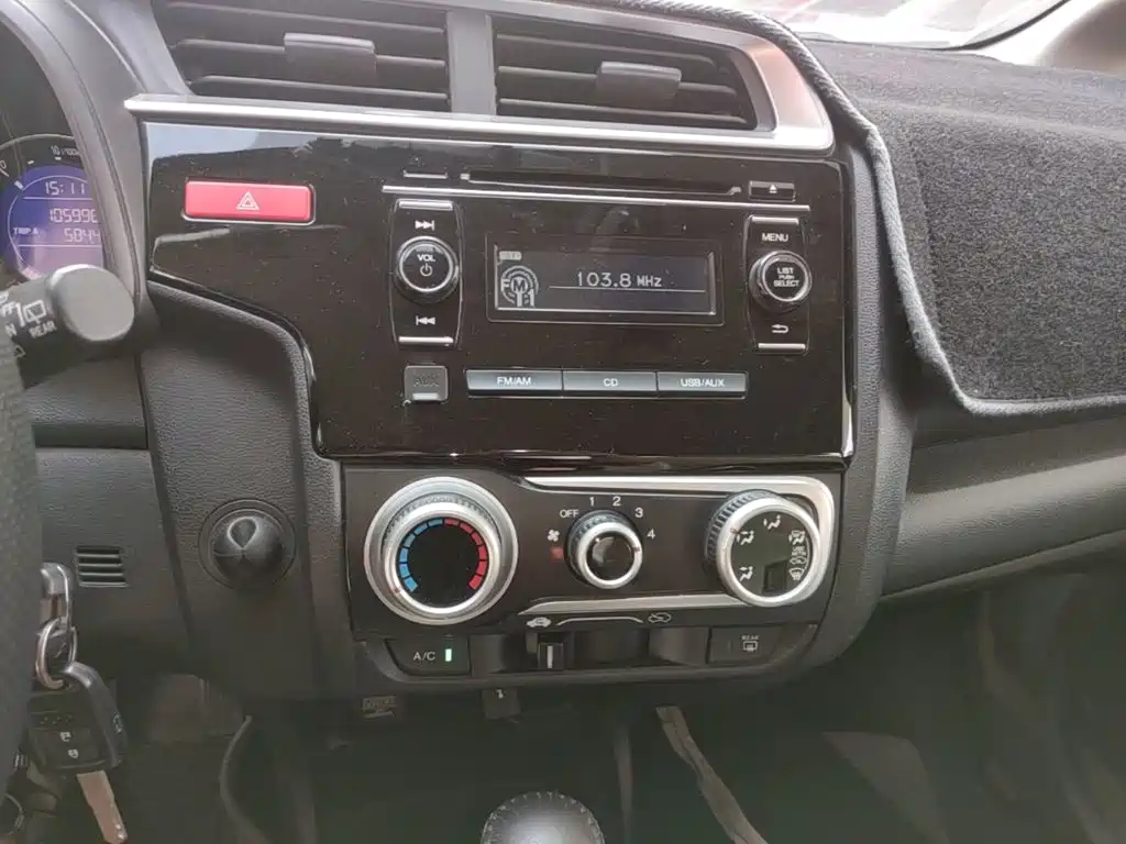 Honda Fit — миниатюра 13