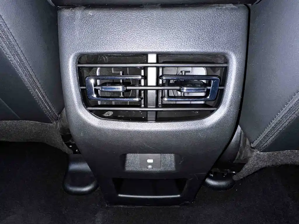 Haval M6 — миниатюра 18