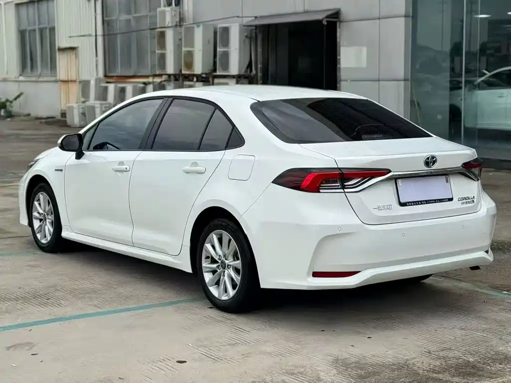 Toyota Corolla — миниатюра 7