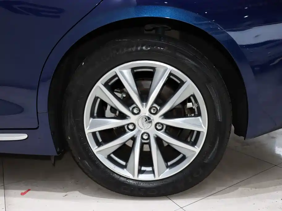 Infiniti Q50L — миниатюра 20