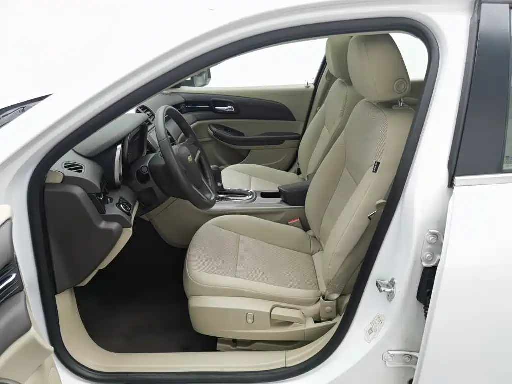 Chevrolet Malibu — миниатюра 10