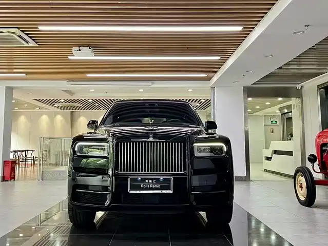 ROLLS-ROYCE CULLINAN