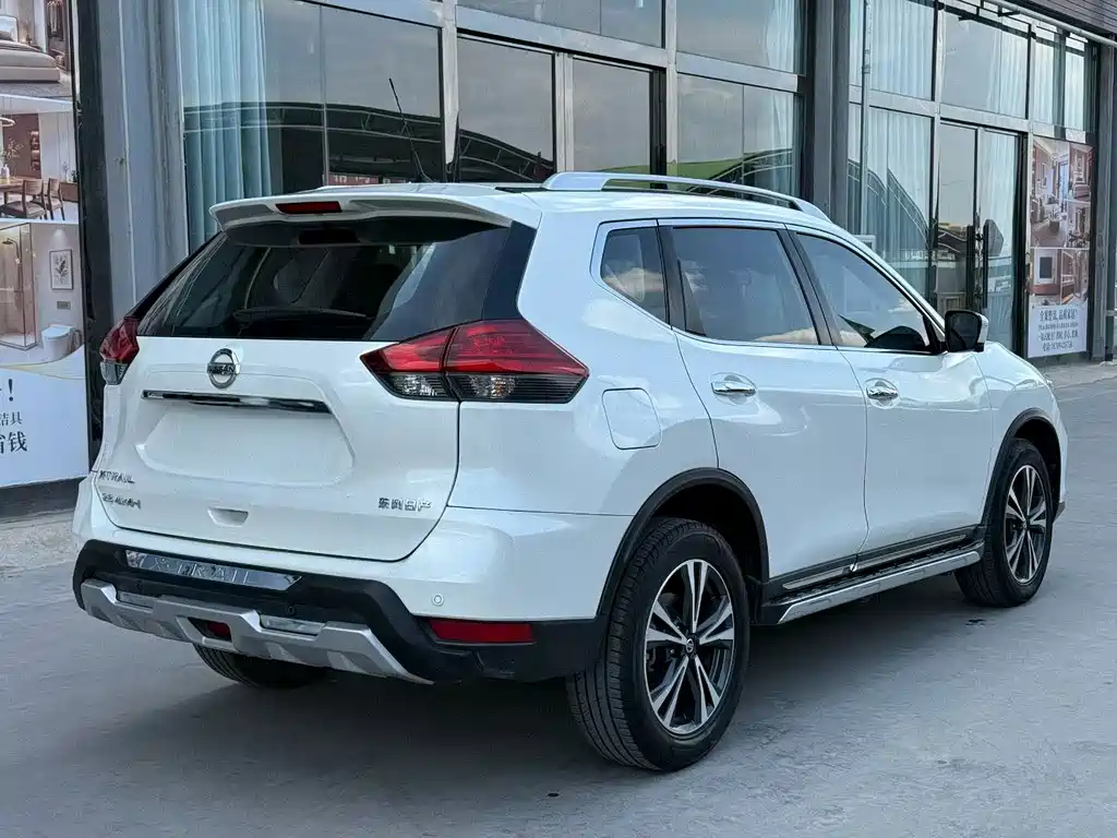 Nissan X-Trail — миниатюра 6