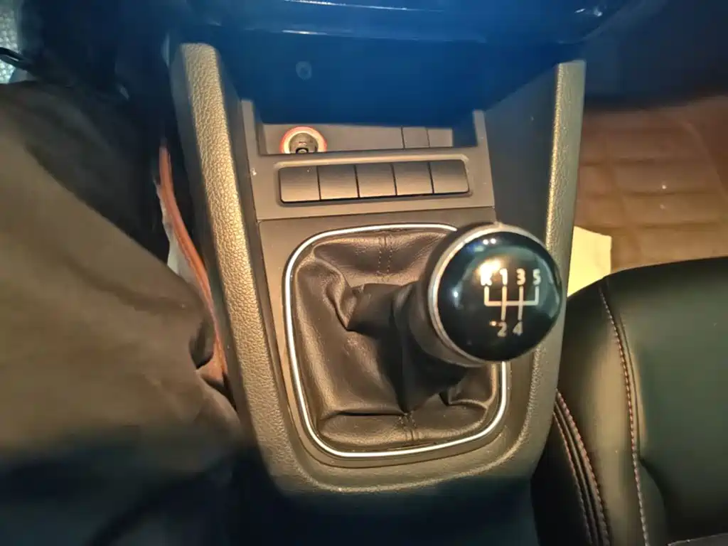 Volkswagen Sagitar — миниатюра 14