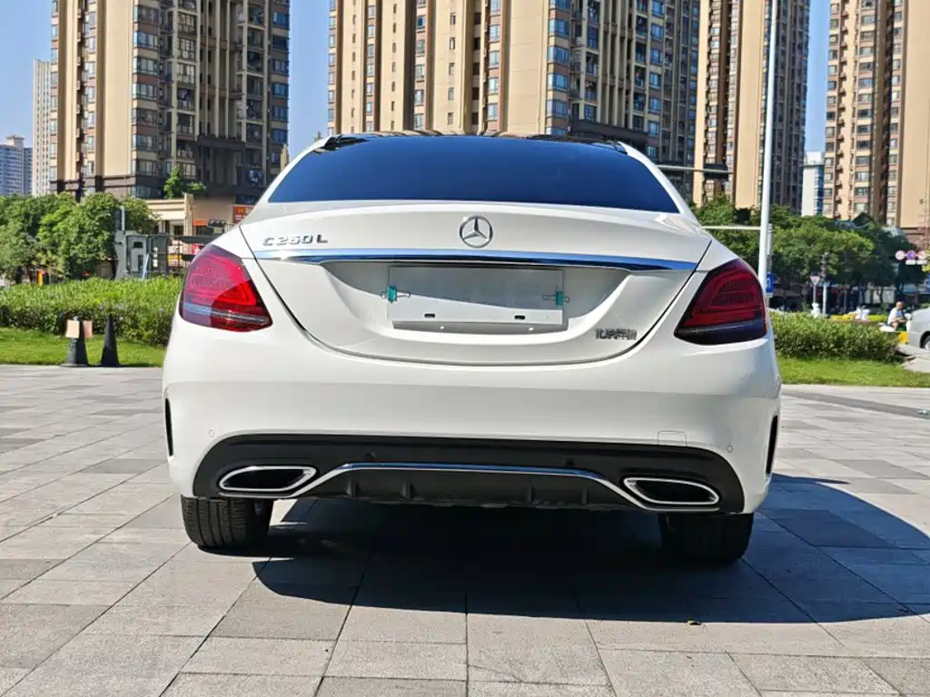 Mercedes-Benz C-Class — миниатюра 15