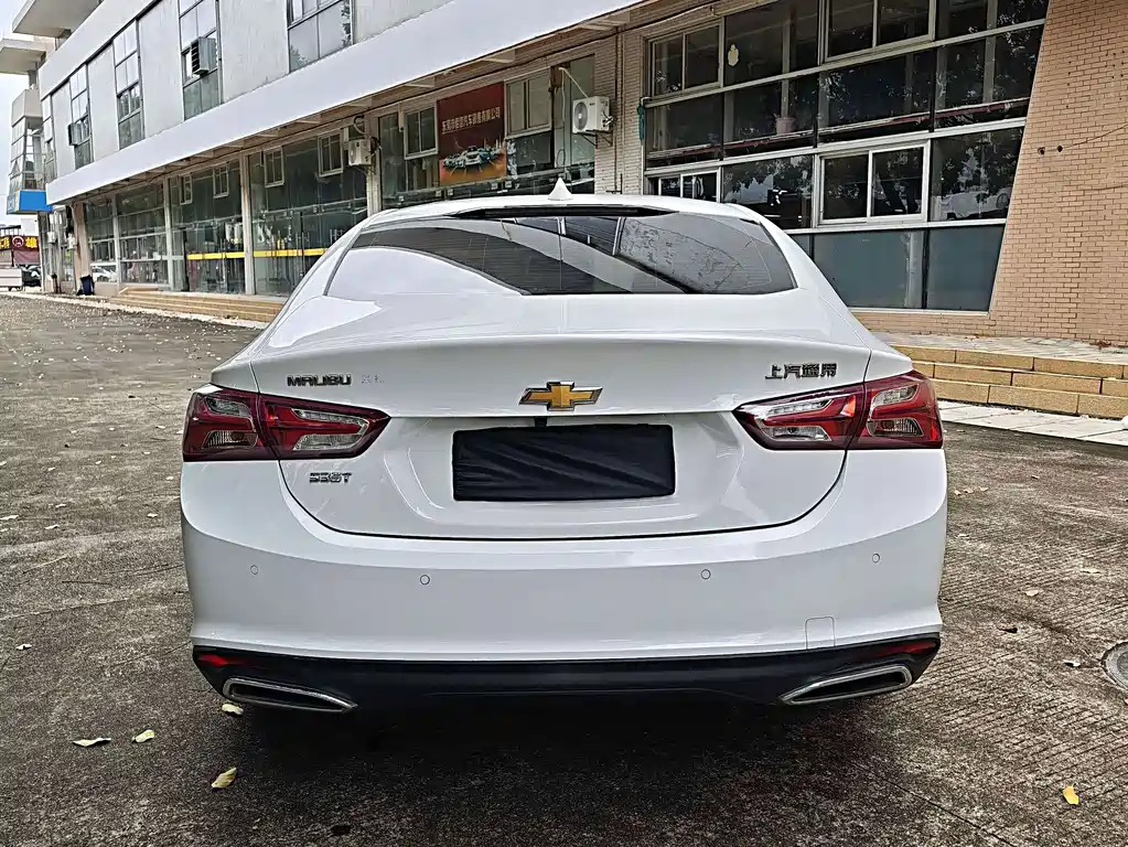 Chevrolet Malibu XL — миниатюра 14