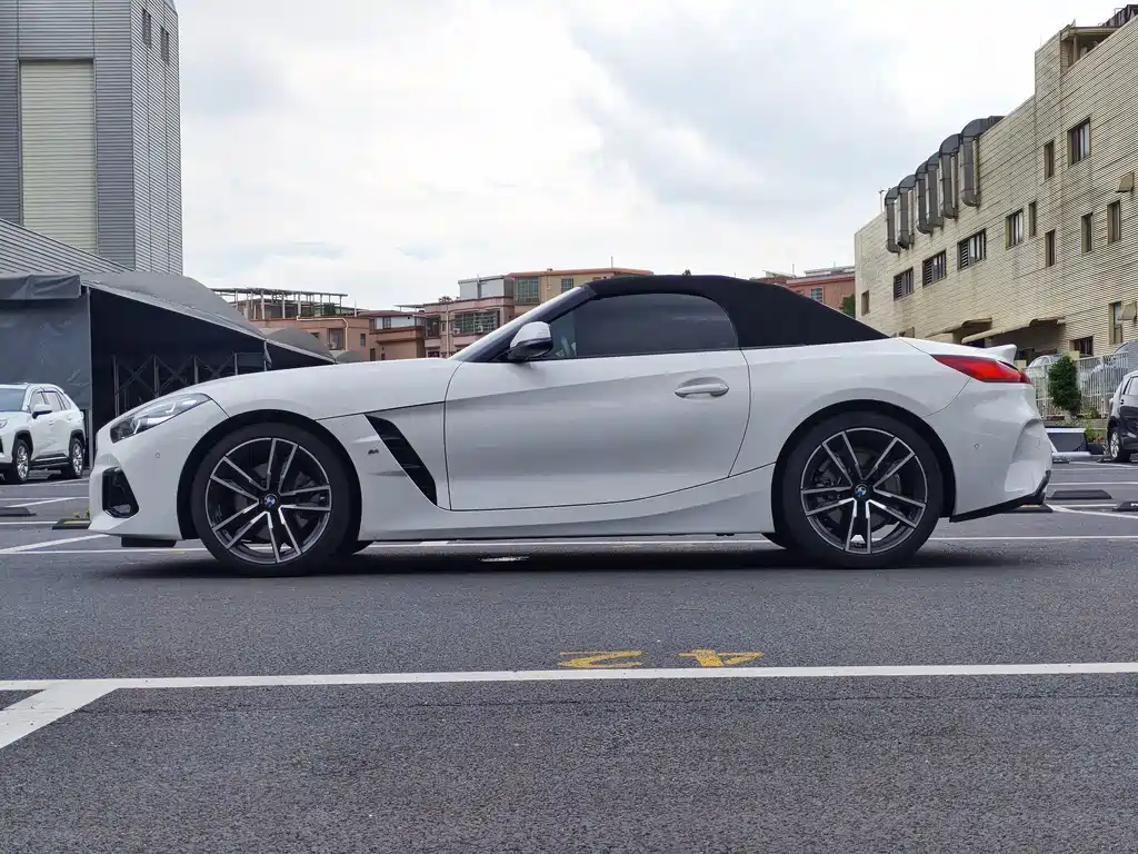 BMW Z4 — миниатюра 10